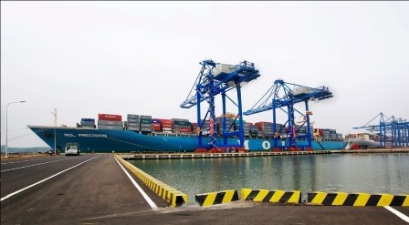 Celebration of the first vessel berthing at Tan Cang - Cai Mep International Terminal (TCIT)